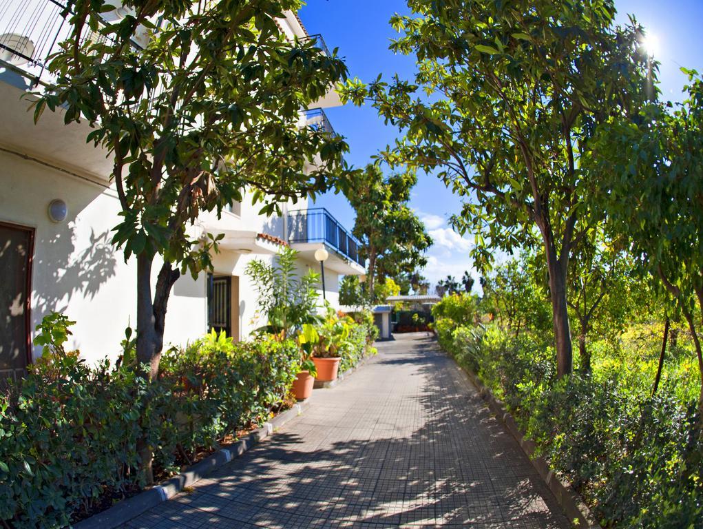 Villa Santantonio Giardini Naxos Exterior photo